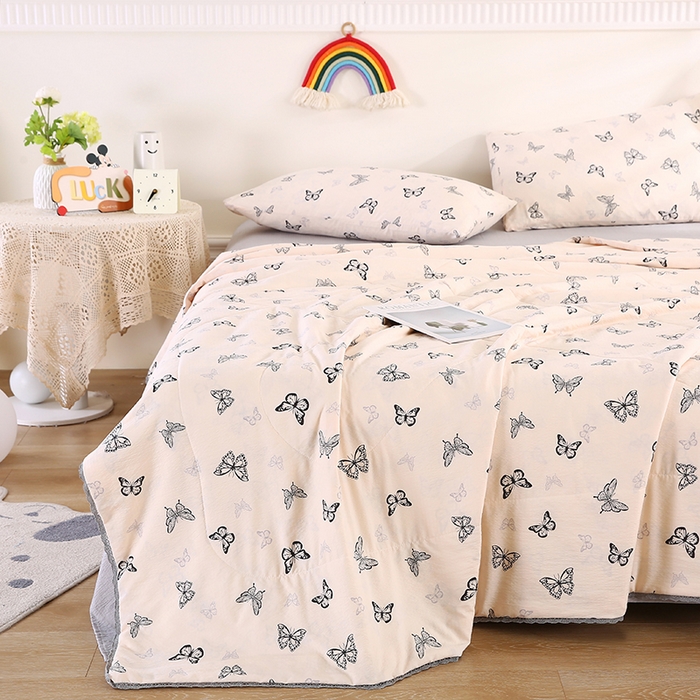 91家纺网 家纺一手货源 找家纺 米萝家居 2026新款100%棉花夏被四件套双层纱夏凉被空调被 被子被芯直播【风格二】 蝶舞