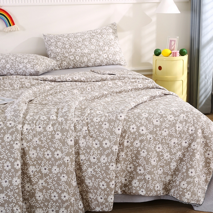 91家纺网 家纺一手货源 找家纺 米萝家居 2026新款100%棉花夏被四件套双层纱夏凉被空调被 被子被芯直播【风格二】 灰韵花簇