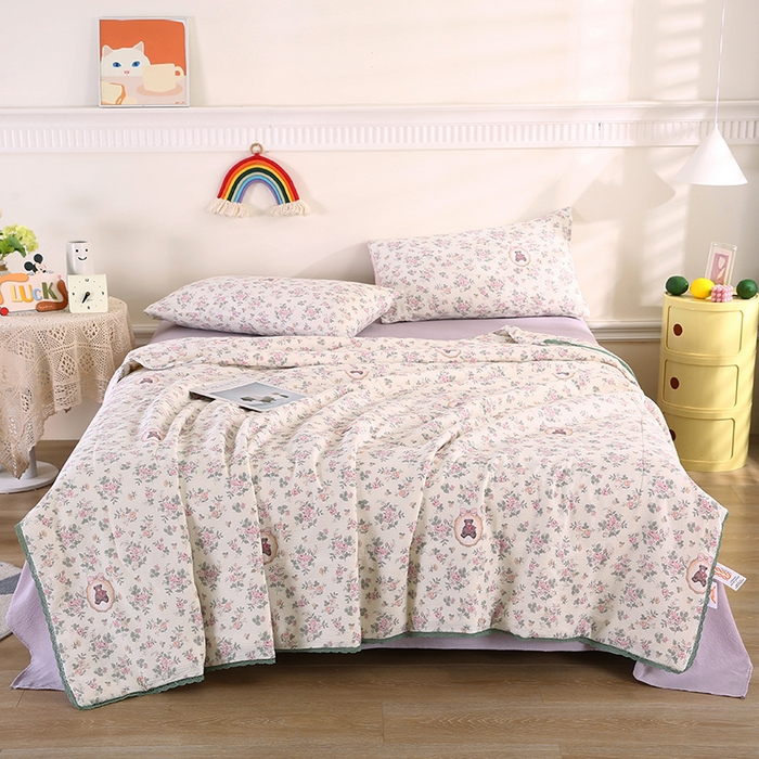 91家纺网 家纺一手货源 找家纺 米萝家居 2026新款100%棉花夏被四件套双层纱夏凉被空调被 被子被芯直播【风格二】 花团小熊