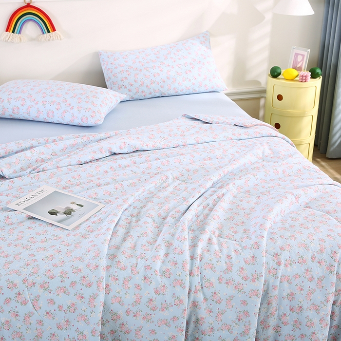 91家纺网 家纺一手货源 找家纺 米萝家居 2026新款100%棉花夏被四件套双层纱夏凉被空调被 被子被芯直播【风格二】 锦上添花