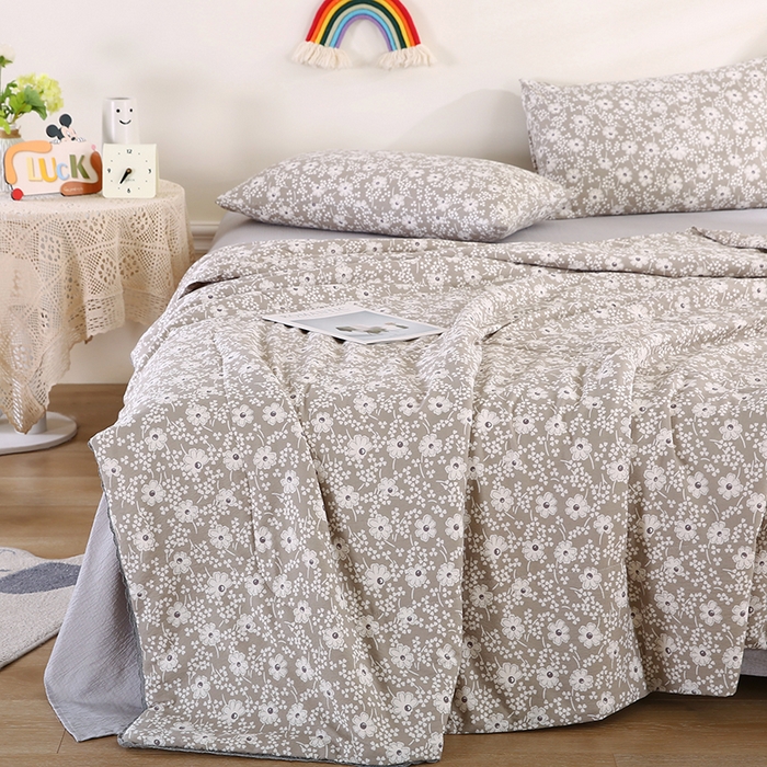 91家纺网 家纺一手货源 找家纺 米萝家居 2026新款100%棉花夏被四件套双层纱夏凉被空调被 被子被芯直播【风格二】 灰韵花簇