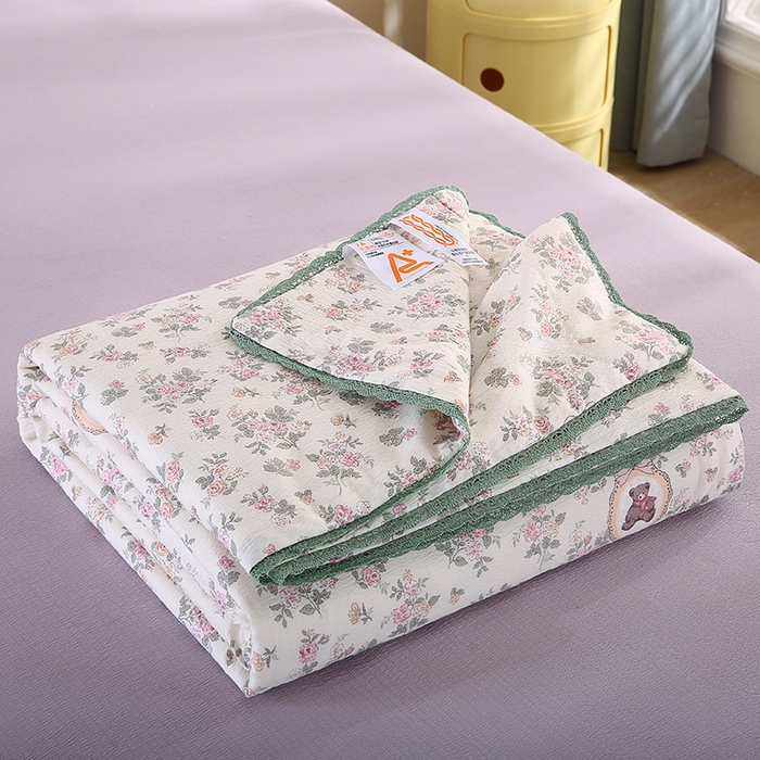 91家纺网 家纺一手货源 找家纺 米萝家居 2026新款100%棉花夏被四件套双层纱夏凉被空调被 被子被芯直播【风格二】 花团小熊