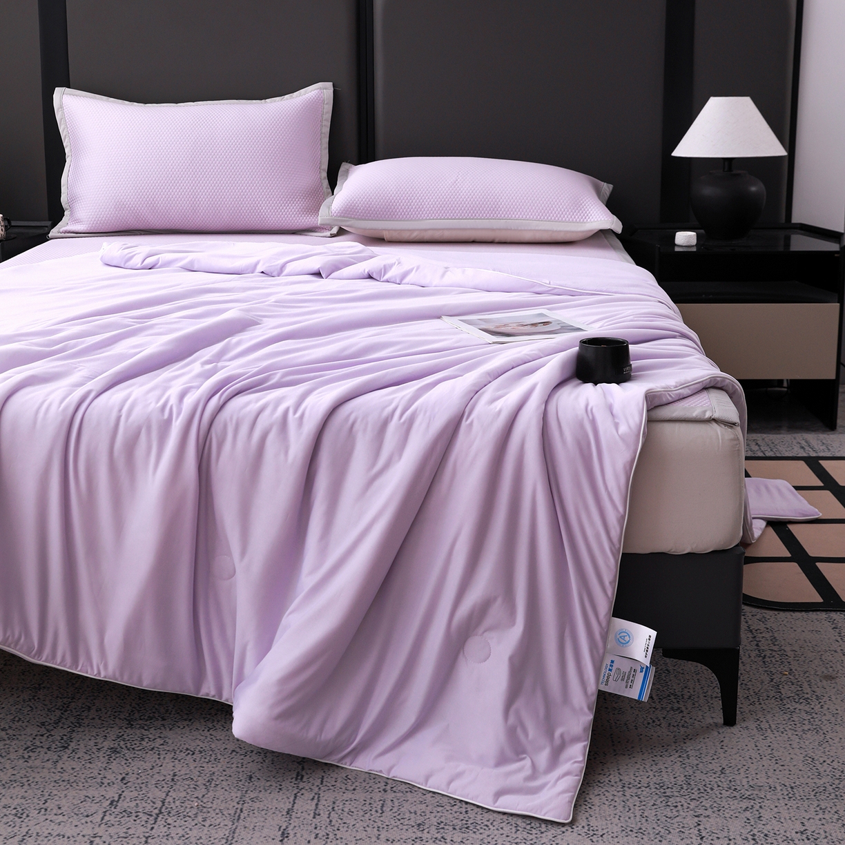 91家纺网 家纺一手货源 找家纺 富馨莱 2026新款PE乙纶高克重豆豆凉席凉感丝夏被四件套 冰紫色