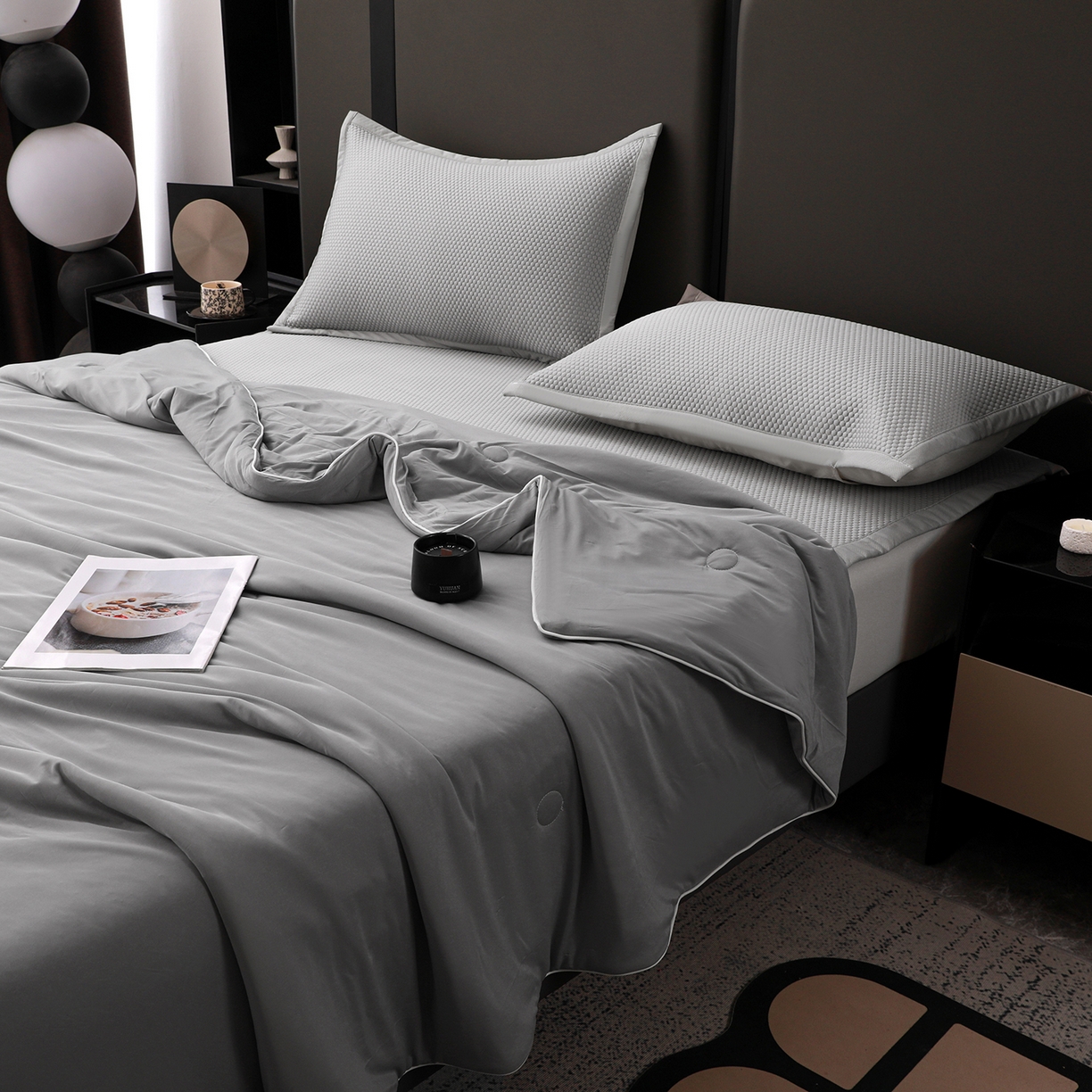 91家纺网 家纺一手货源 找家纺 富馨莱 2026新款PE乙纶高克重豆豆凉席凉感丝夏被四件套 冰灰色