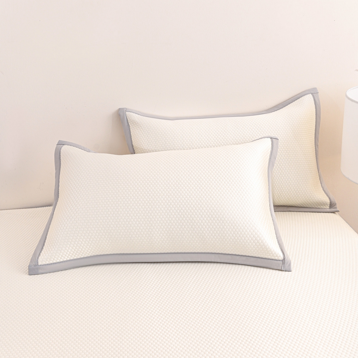 91家纺网 家纺一手货源 找家纺 （总）富馨莱 2026新款PE乙纶高克重冰豆豆席凉感凉席单件床笠款支持一件定做尺寸学生宿舍