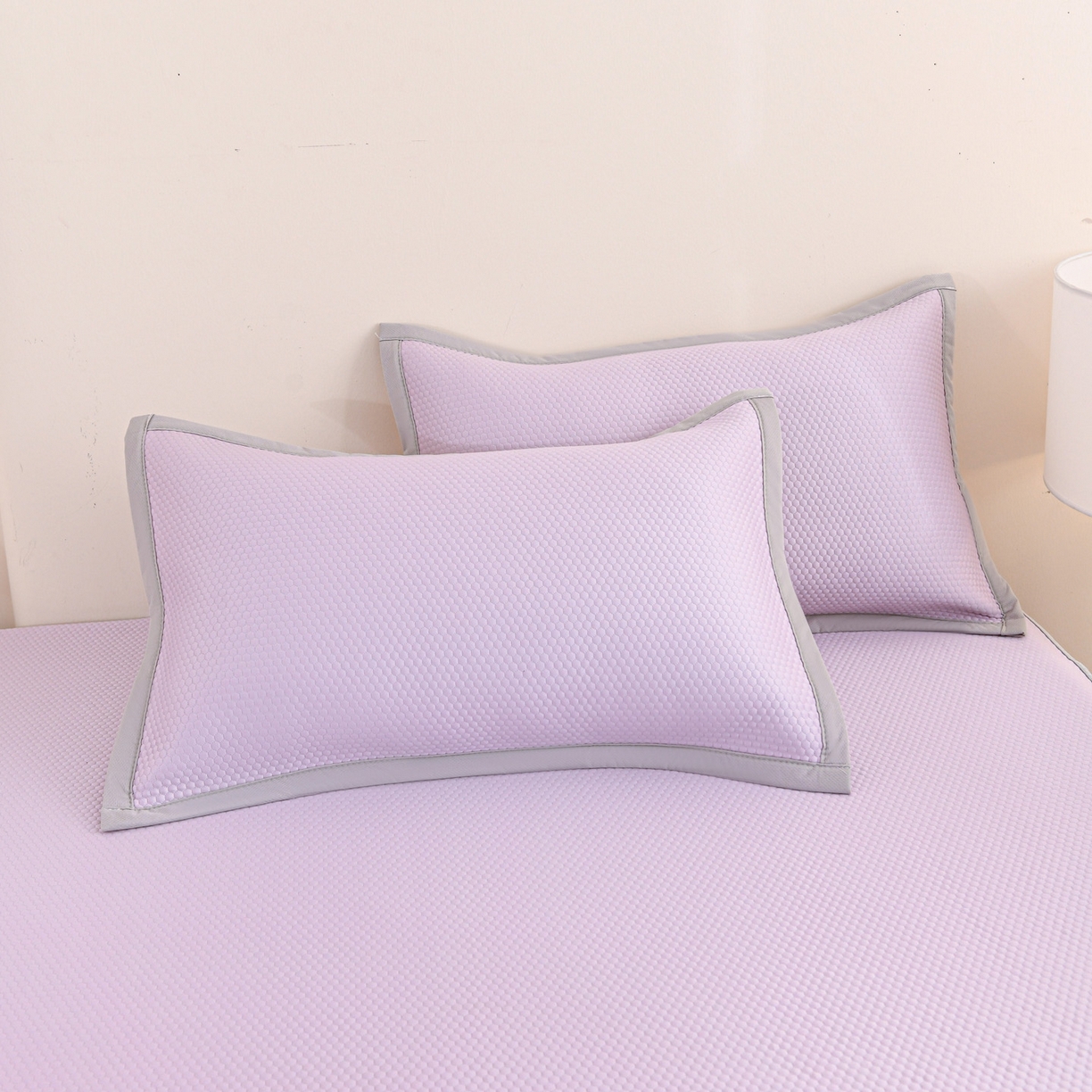 91家纺网 家纺一手货源 找家纺 富馨莱 2026新款PE乙纶高克重冰豆豆席凉感凉席单件床笠款支持一件定做尺寸学生宿舍 冰紫色