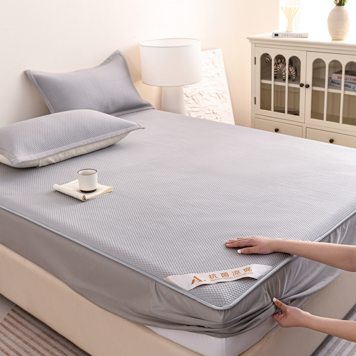 91家纺网 家纺一手货源 找家纺 富馨莱 2026新款PE乙纶高克重冰豆豆席凉感凉席单件床笠款支持一件定做尺寸学生宿舍 冰灰色