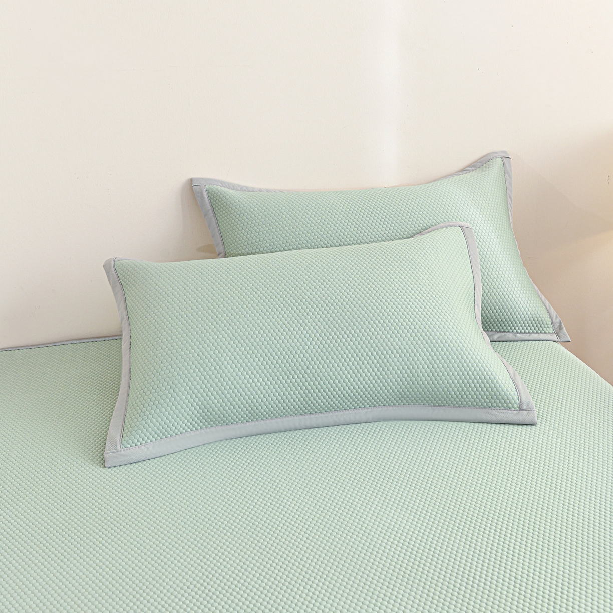 91家纺网 家纺一手货源 找家纺 富馨莱 2026新款PE乙纶高克重冰豆豆席凉感凉席单件床笠款支持一件定做尺寸学生宿舍 冰绿色