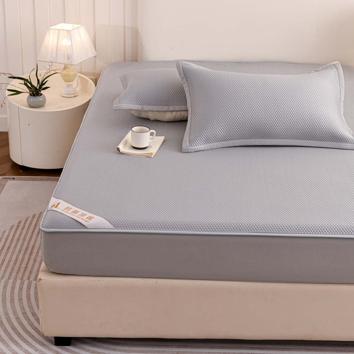 91家纺网 家纺一手货源 找家纺 富馨莱 2026新款PE乙纶高克重冰豆豆席凉感凉席单件床笠款支持一件定做尺寸学生宿舍 冰灰色