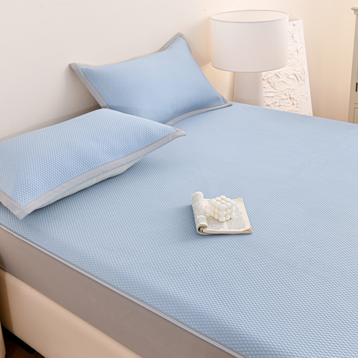 91家纺网 家纺一手货源 找家纺 富馨莱 2026新款PE乙纶高克重冰豆豆席凉感凉席单件床笠款支持一件定做尺寸学生宿舍 冰蓝色