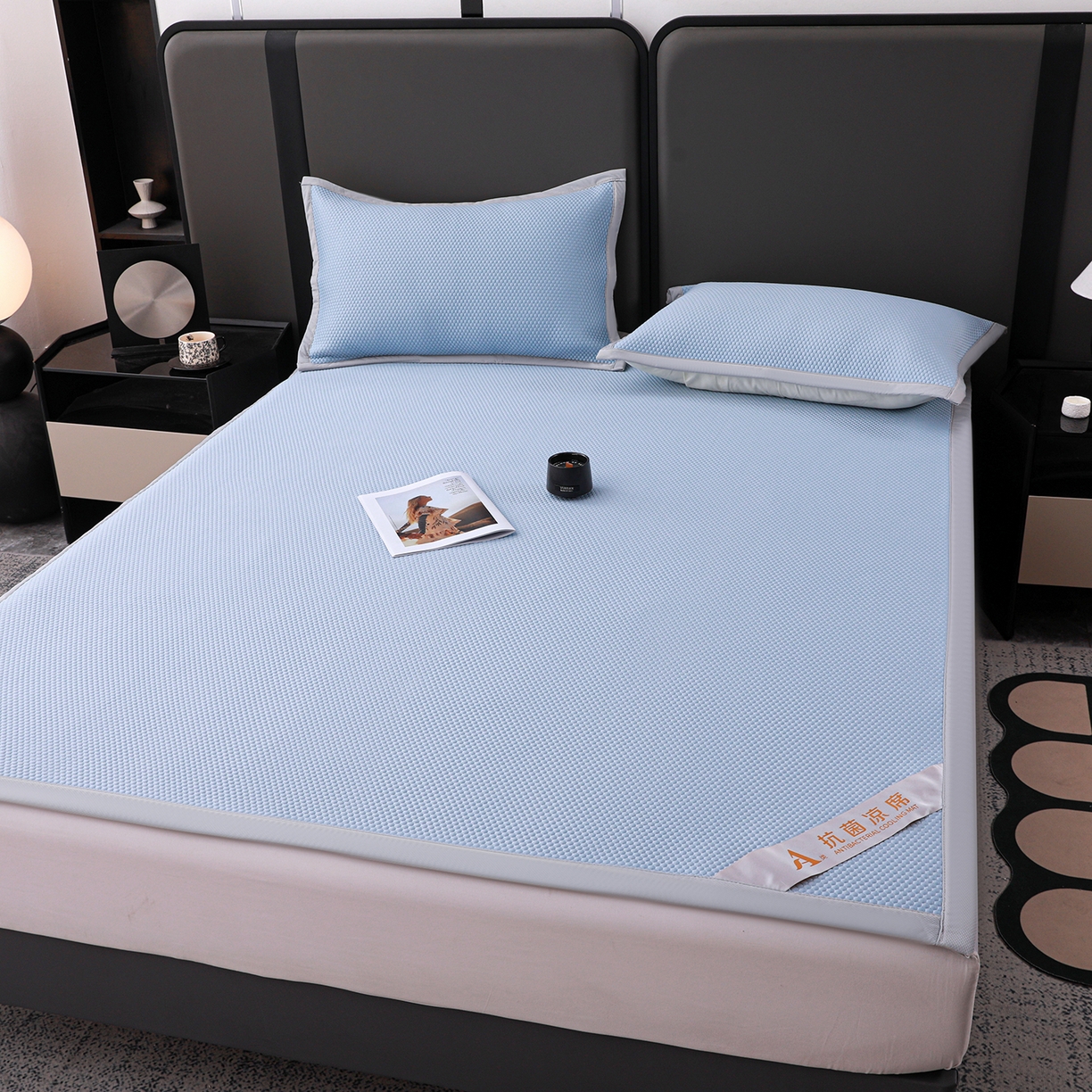 91家纺网 家纺一手货源 找家纺 富馨莱 2026新款PE乙纶高克重冰豆豆席凉感凉席单件平铺款学生宿舍支持一件定制尺寸 冰蓝色