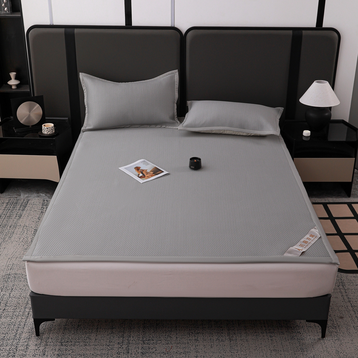 91家纺网 家纺一手货源 找家纺 富馨莱 2026新款PE乙纶高克重冰豆豆席凉感凉席单件平铺款学生宿舍支持一件定制尺寸 冰灰色