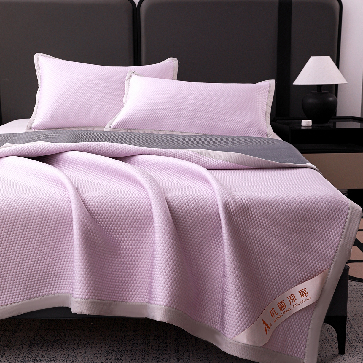 91家纺网 家纺一手货源 找家纺 富馨莱 2026新款PE乙纶高克重冰豆豆席凉感凉席单件平铺款学生宿舍支持一件定制尺寸 冰紫色