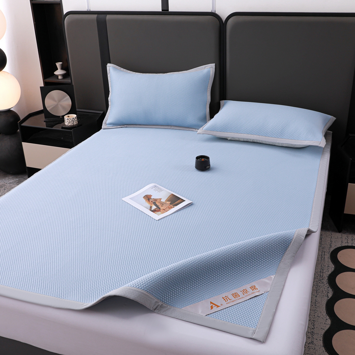 91家纺网 家纺一手货源 找家纺 富馨莱 2026新款PE乙纶高克重冰豆豆席凉感凉席单件平铺款学生宿舍支持一件定制尺寸 冰蓝色