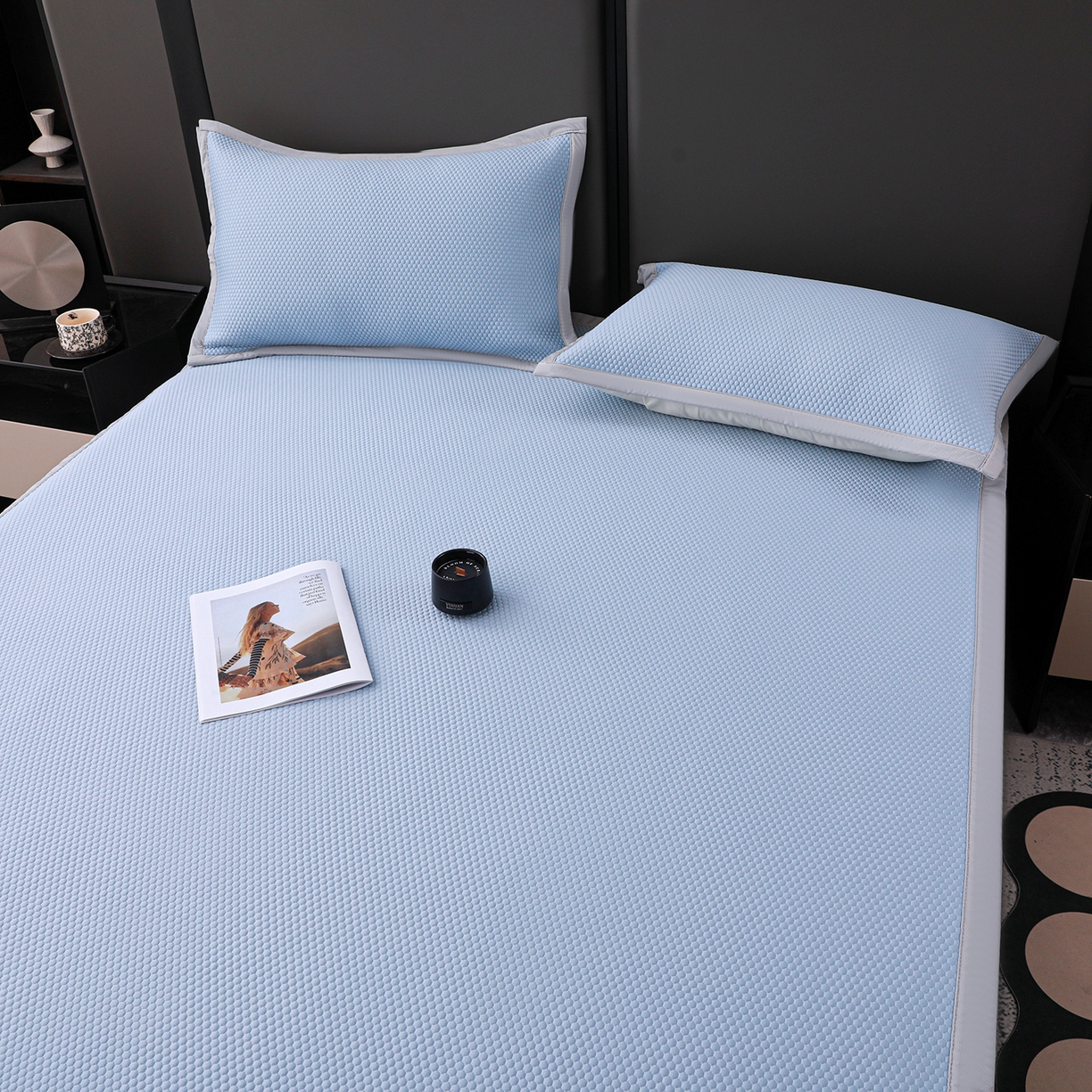 91家纺网 家纺一手货源 找家纺 富馨莱 2026新款PE乙纶高克重冰豆豆席凉感凉席单件平铺款学生宿舍支持一件定制尺寸 冰蓝色