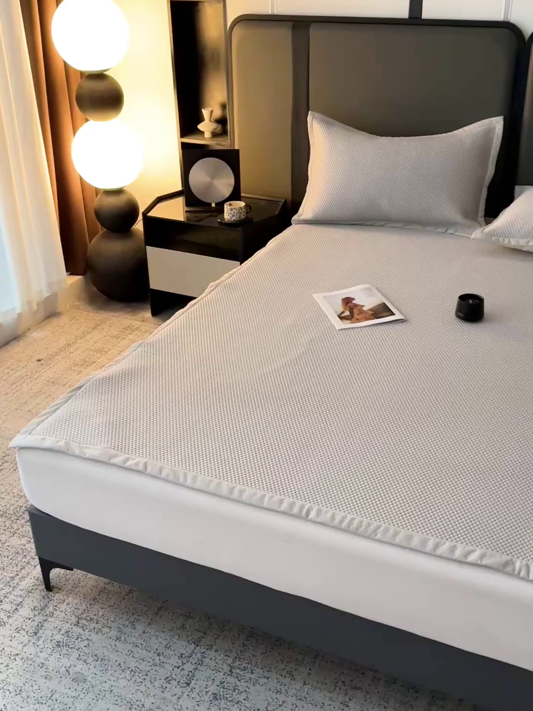 91家纺网 家纺一手货源 找家纺 富馨莱 2026新款PE乙纶高克重冰豆豆席凉感凉席单件平铺款学生宿舍支持一件定制尺寸 冰灰色