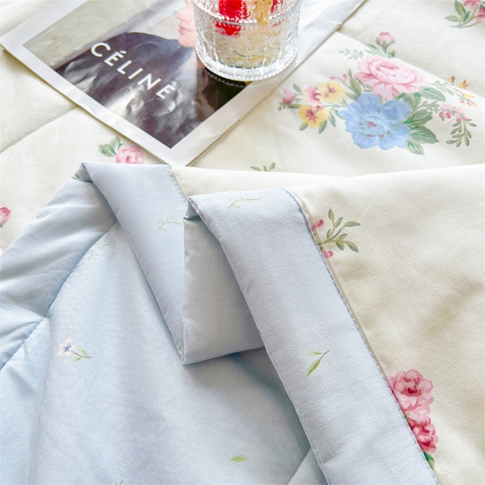 91家纺网 家纺一手货源 找家纺 米萝家居 2026新款全棉夏凉被纯棉空调被印花夏被【风格二】 花间集-米