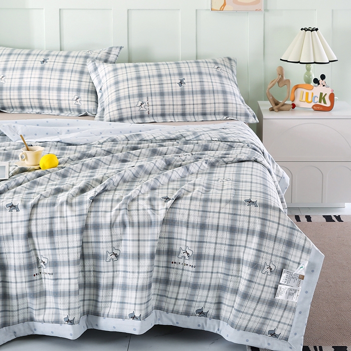 91家纺网 家纺一手货源 找家纺 米萝家居 2026新款全棉夏凉被纯棉空调被印花夏被【风格二】 超能小柴-灰