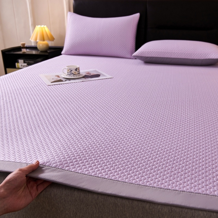 91家纺网 家纺一手货源 找家纺 梵克保罗 2026春夏新款PE中分子凉席三件套纯色平铺豆豆席凉席席子-四叶草系列 四叶草-优雅紫