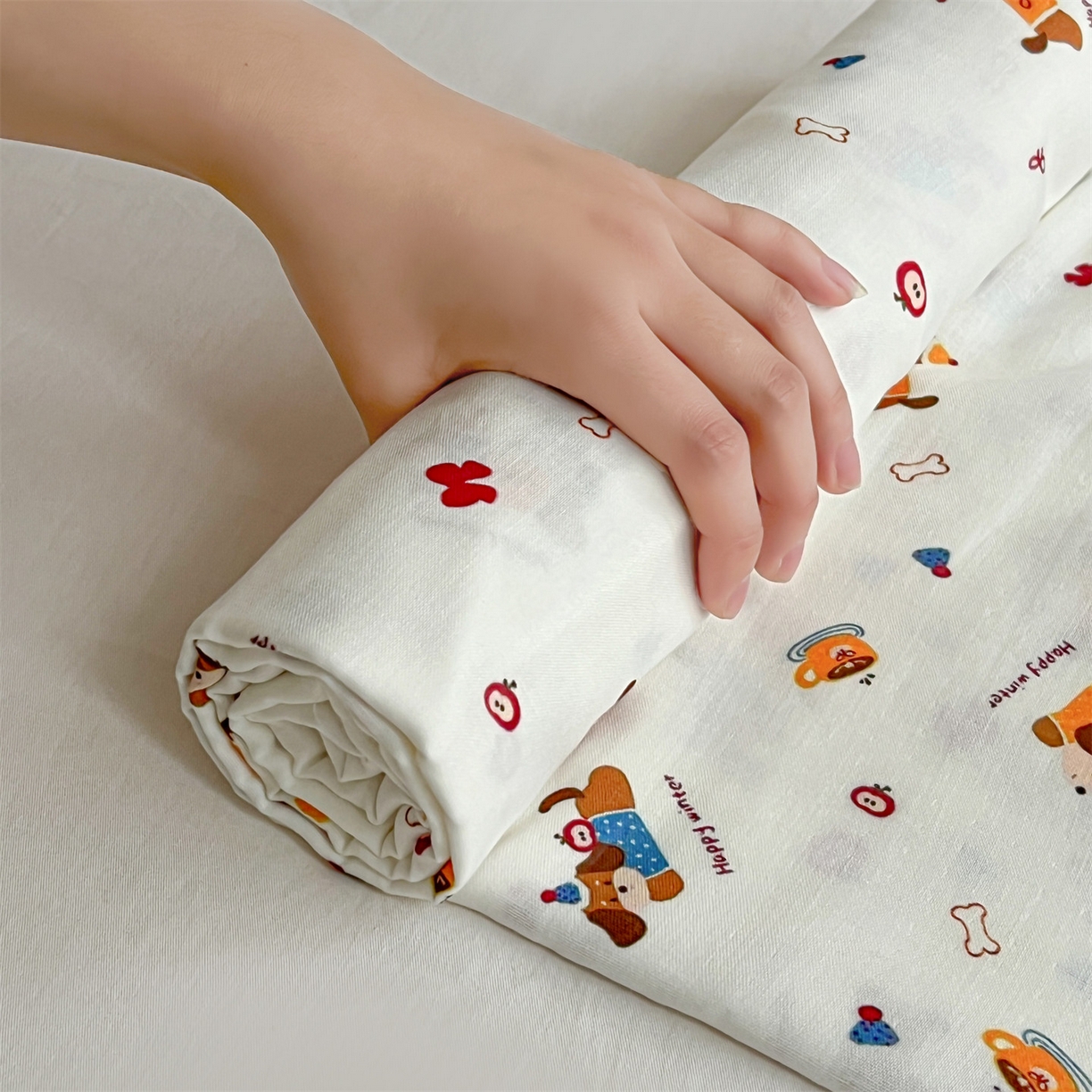 91家纺网 家纺一手货源 找家纺 名兮家居 2026新款全棉纯棉A类卡通时尚风双层纱床笠单品床笠床笠单件 双层纱-小狗日记