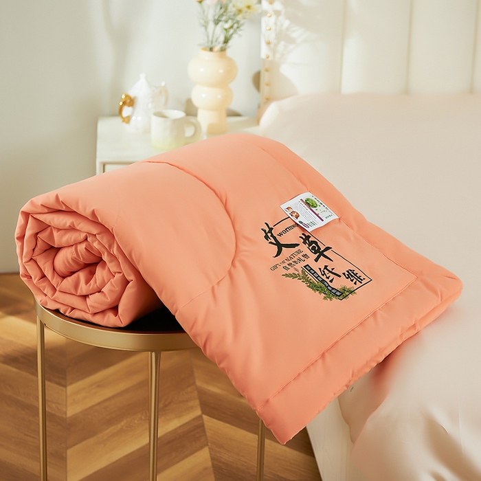 91家纺网 家纺一手货源 找家纺 憨豆家纺 2026新款艾草夏被空调被薄被子艾草驱蚊夏凉被礼品被子 火欧橘