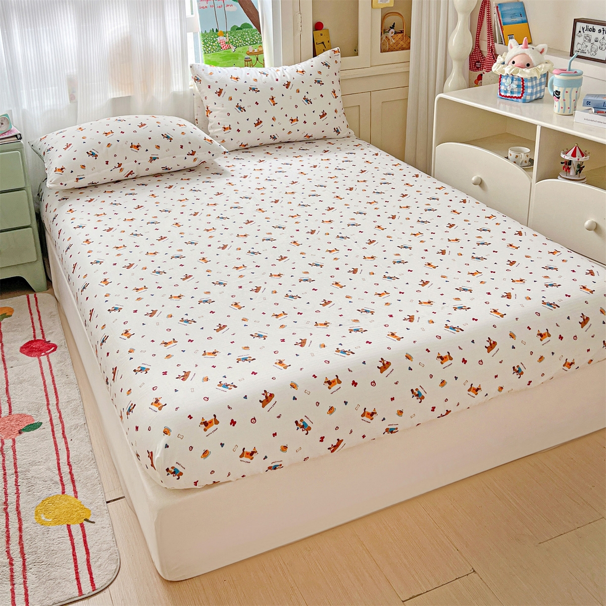 91家纺网 家纺一手货源 找家纺 名兮家居 2026新款全棉纯棉A类卡通时尚风双层纱床笠单品床笠床笠单件 双层纱-小狗日记