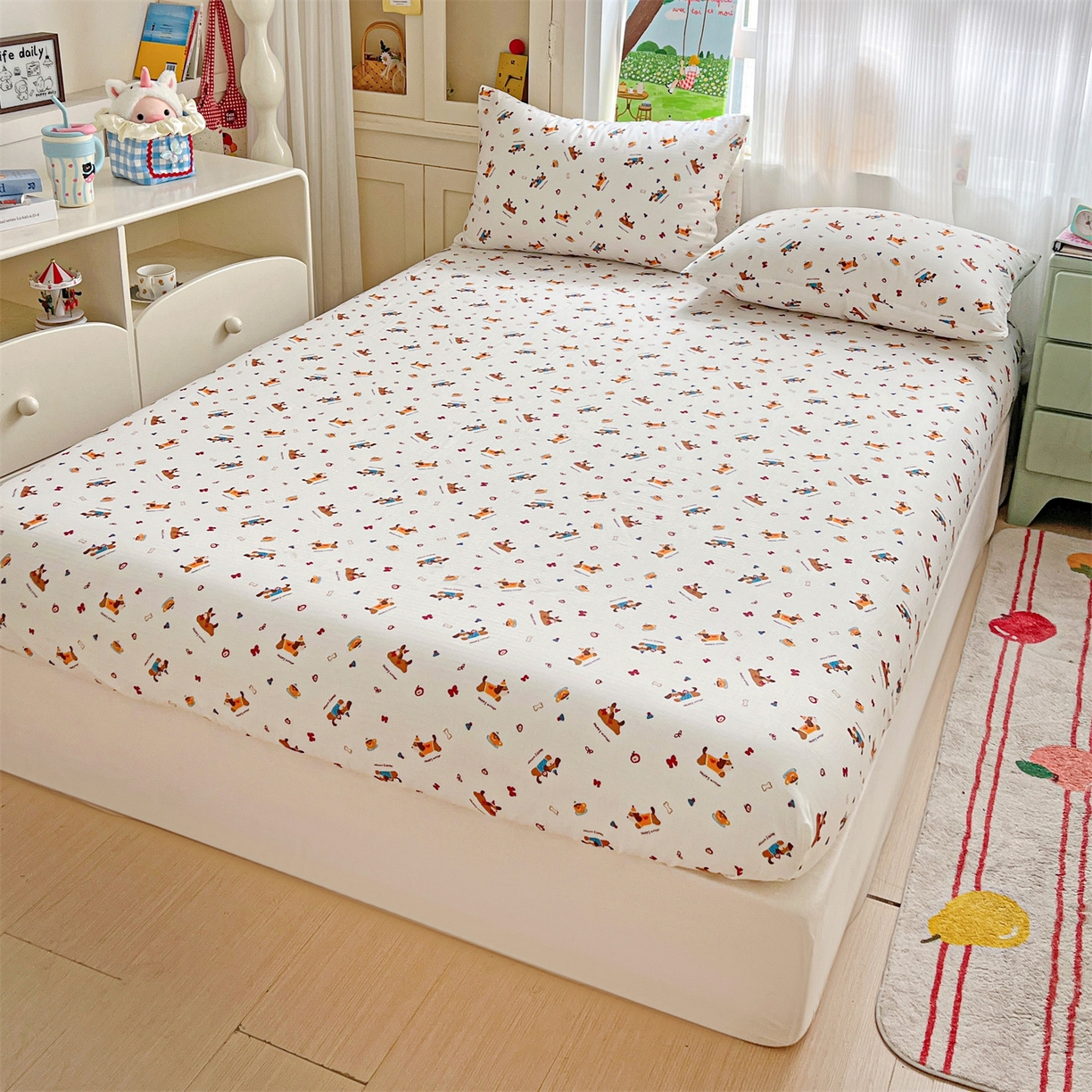 91家纺网 家纺一手货源 找家纺 名兮家居 2026新款全棉纯棉A类卡通时尚风双层纱床笠单品床笠床笠单件 双层纱-小狗日记