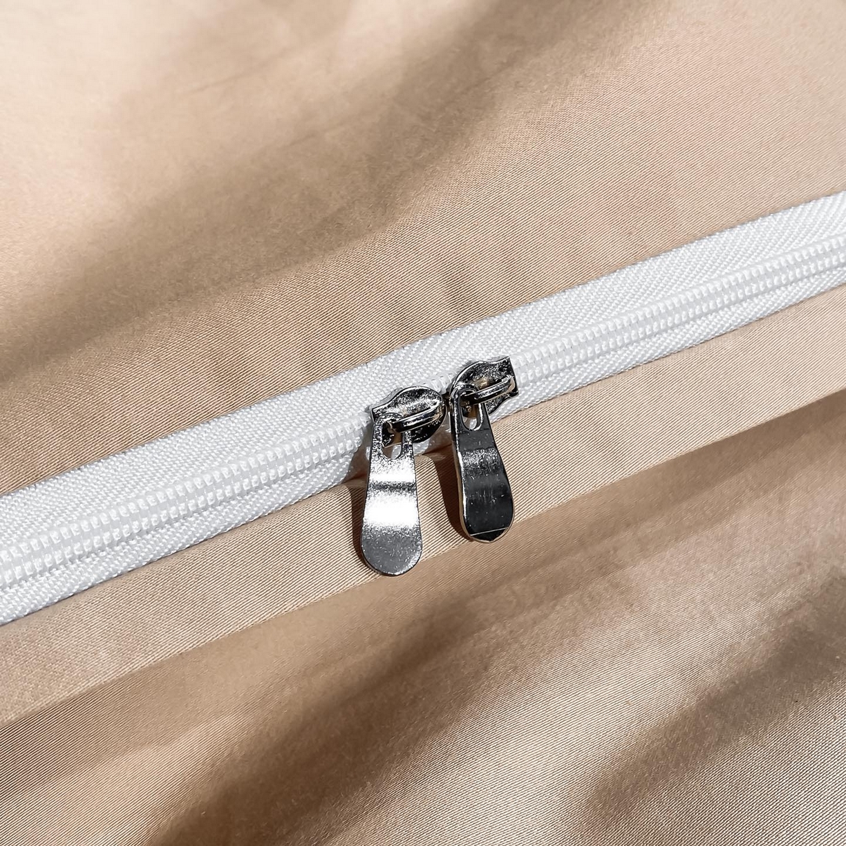 91家纺网 家纺一手货源 找家纺 润锦云 2026新款100s全棉长绒棉纯棉刺绣四件套-如愿 如愿-典雅灰+香槟金