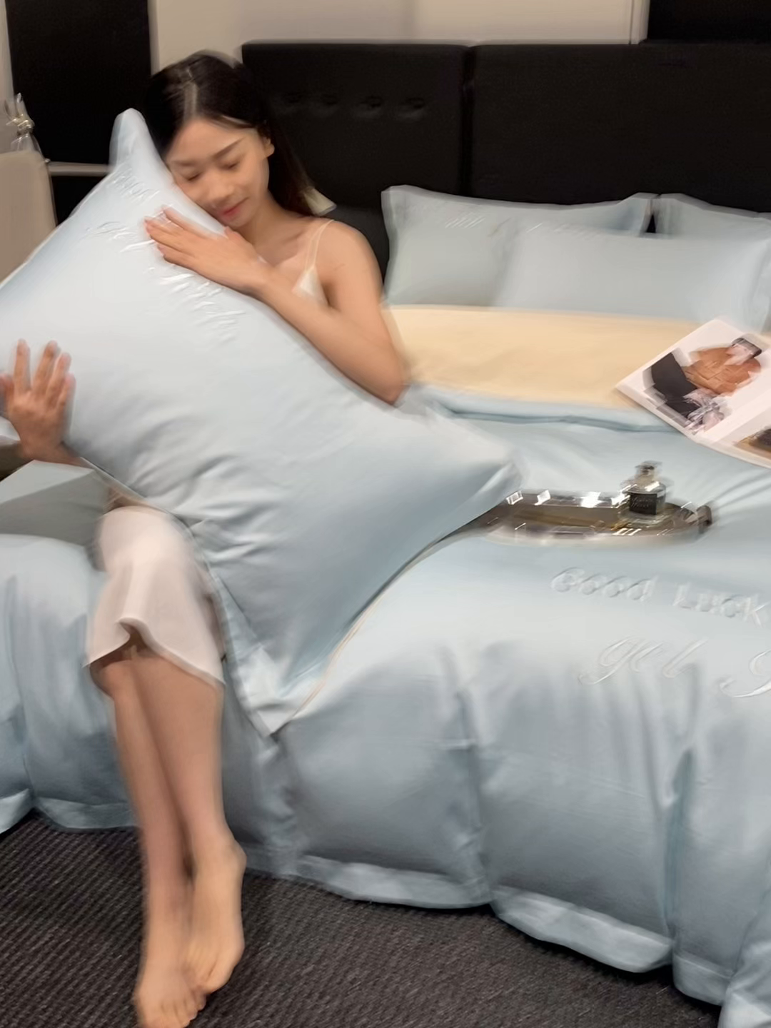 91家纺网 家纺一手货源 找家纺 润锦云 2026新款100s全棉长绒棉纯棉刺绣四件套-如愿 如愿-天空蓝+香槟金