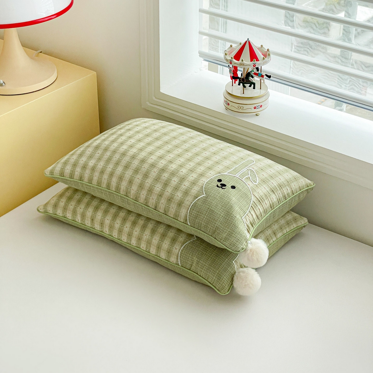 91家纺网 家纺一手货源 找家纺 梦叶草 2026新款全棉毛球兔荞麦枕枕头枕芯 毛球兔-绿色