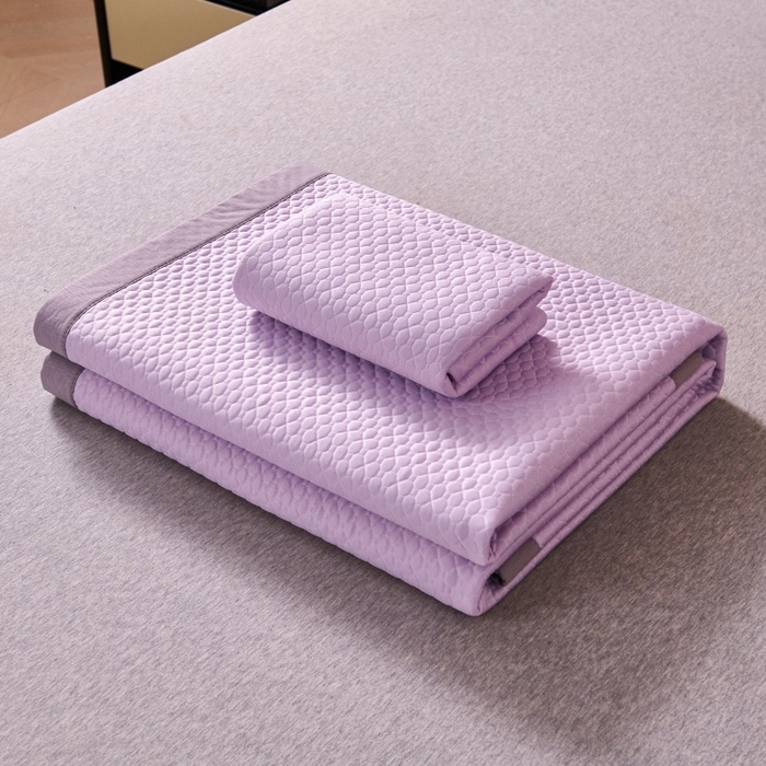 91家纺网 家纺一手货源 找家纺 梵克保罗 2026春夏新款PE中分子凉席三件套纯色平铺豆豆席凉席席子-四叶草系列 四叶草-优雅紫
