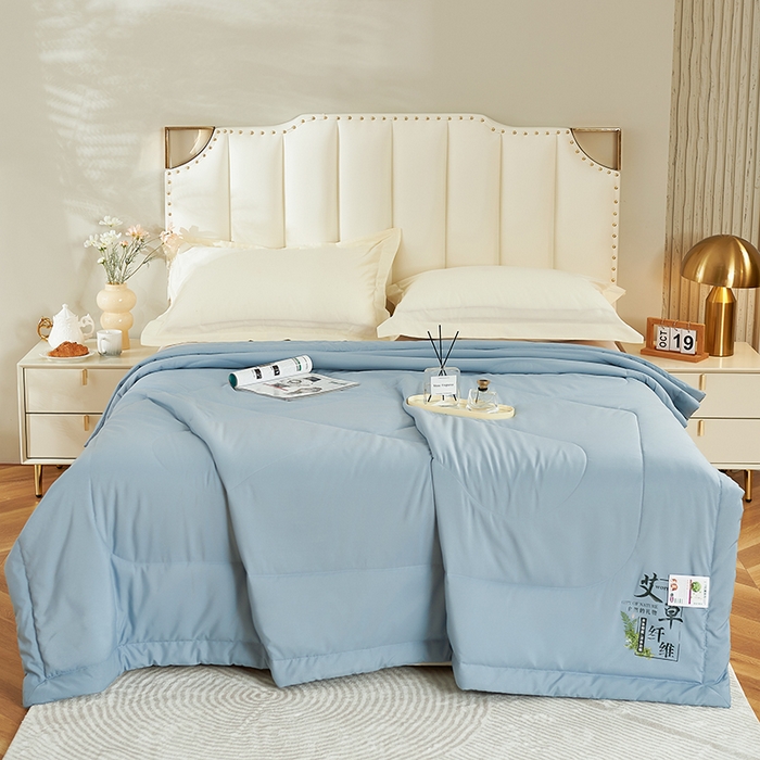 91家纺网 家纺一手货源 找家纺 憨豆家纺 2026新款艾草夏被空调被薄被子艾草驱蚊夏凉被礼品被子 天际蓝