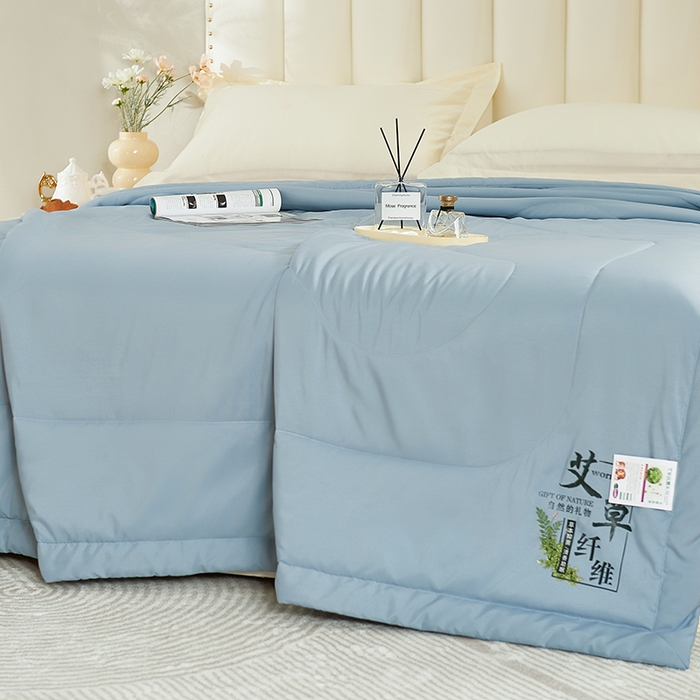 91家纺网 家纺一手货源 找家纺 憨豆家纺 2026新款艾草夏被空调被薄被子艾草驱蚊夏凉被礼品被子 天际蓝