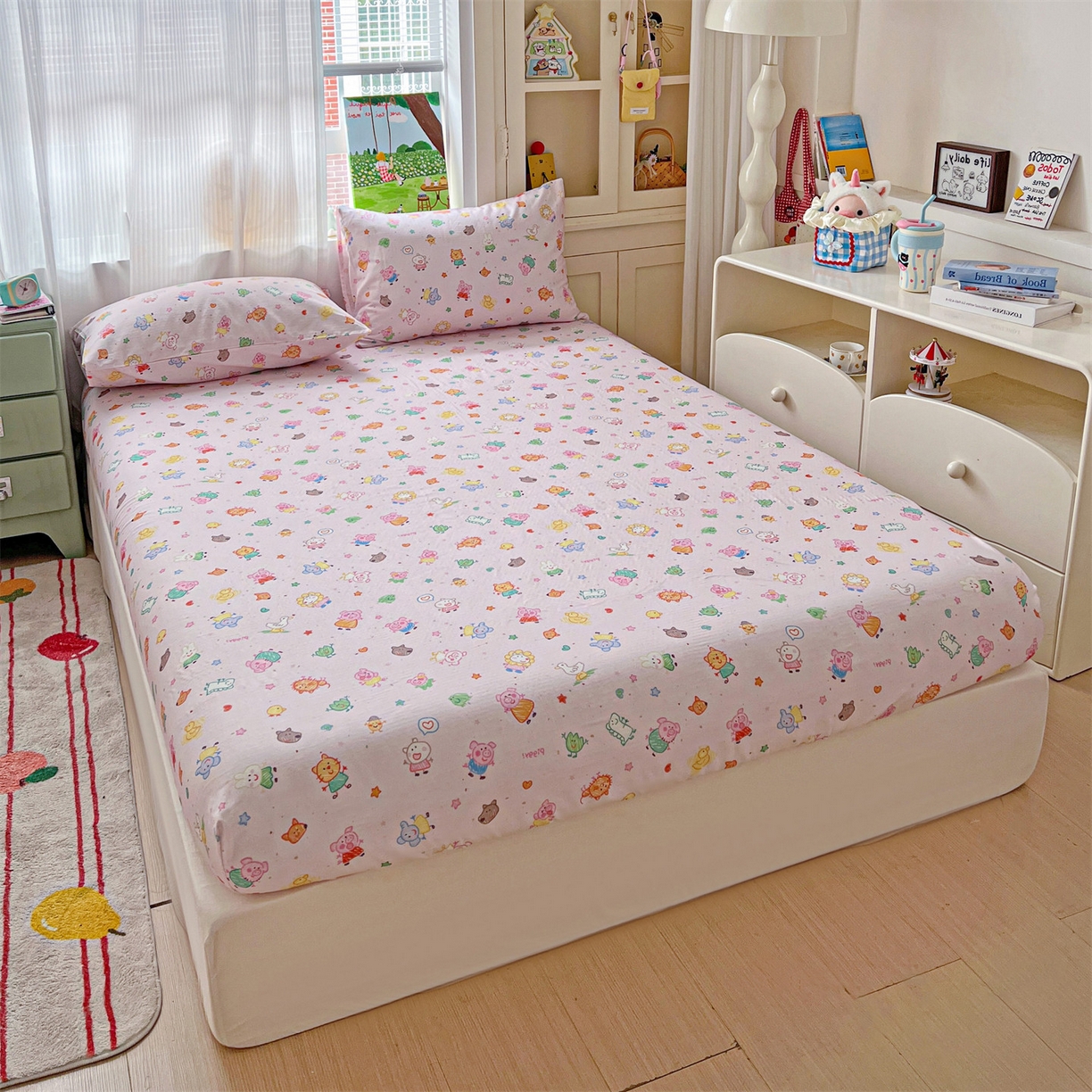 91家纺网 家纺一手货源 找家纺 名兮家居 2026新款全棉纯棉A类卡通时尚风双层纱床笠单品床笠床笠单件 双层纱-猪猪乐园