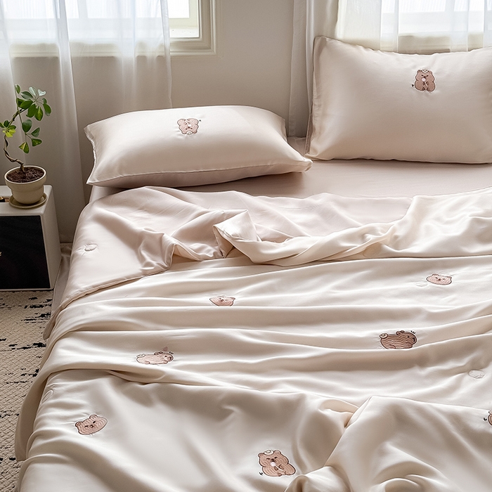 91家纺网 家纺一手货源 找家纺 懒猫家纺 2026春夏新款兰精天丝夏被夏凉被空调被夏被四件套 甜果鼠鼠