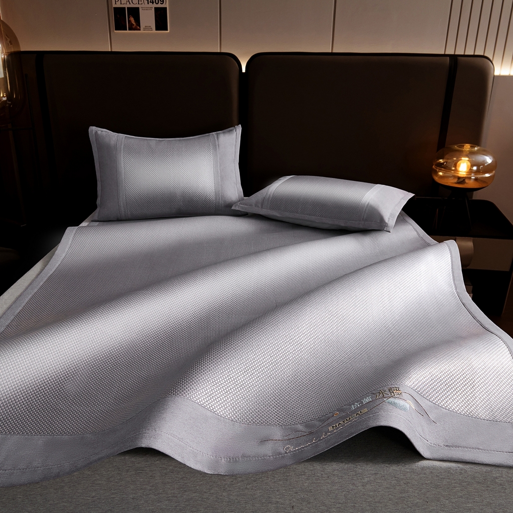 91家纺网 家纺一手货源 找家纺 （总）梵克保罗 2026春夏新款3D复合冰藤凉席三件套