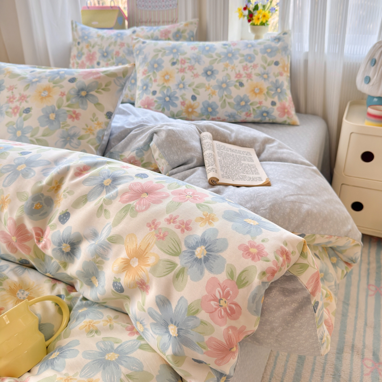 91家纺网 家纺一手货源 找家纺 优彩 2026春夏新款全棉纯棉13070跑量款特价小碎花卡通四件套 花间密语