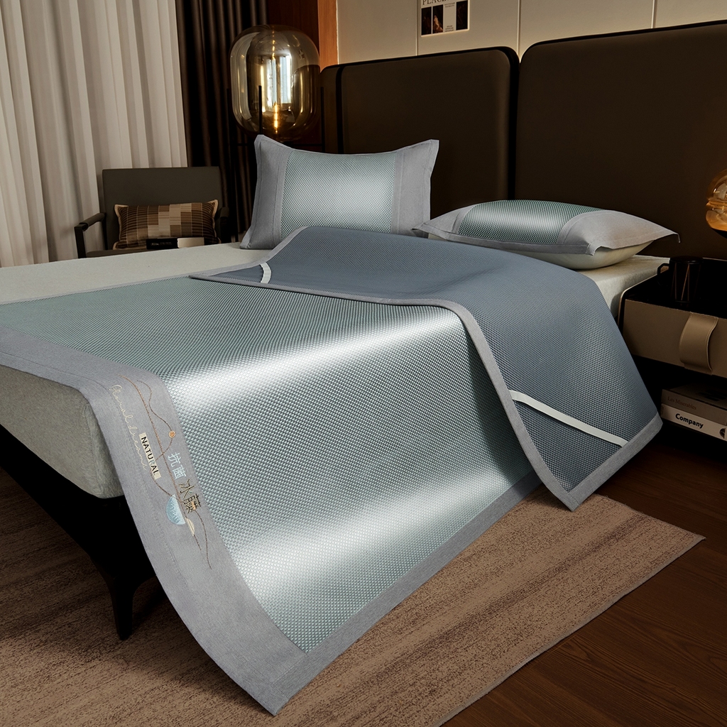 91家纺网 家纺一手货源 找家纺 梵克保罗 2026春夏新款3D复合冰藤凉席三件套 冰藤-落日-绿