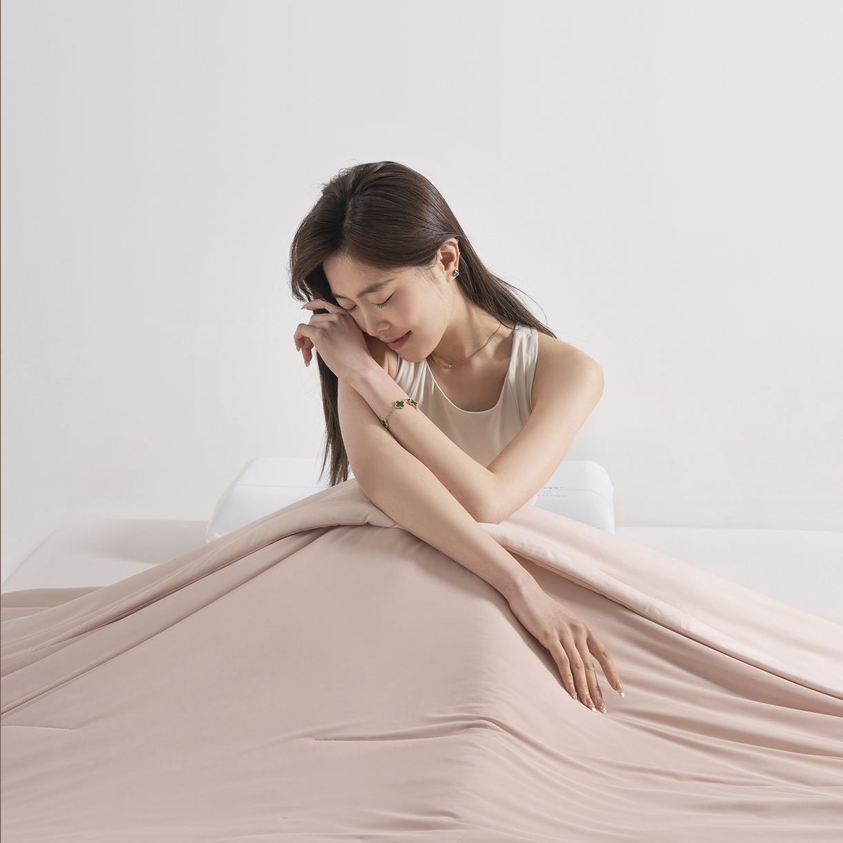 91家纺网 家纺一手货源 找家纺 棉森家纺 2026新款亚朵酒店同款深睡被双感控温被含礼盒夏被直播团购爆款夏凉被  橘雾粉