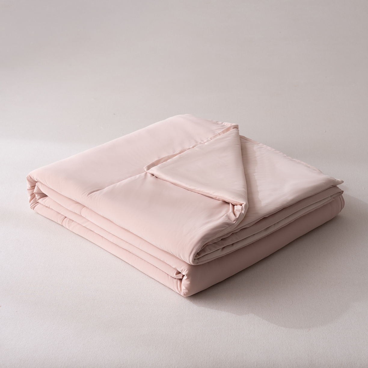 91家纺网 家纺一手货源 找家纺 棉森家纺 2026新款亚朵酒店同款深睡被双感控温被含礼盒夏被直播团购爆款夏凉被  橘雾粉