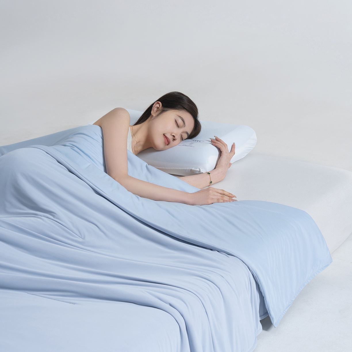 91家纺网 家纺一手货源 找家纺 棉森家纺 2026新款亚朵酒店同款深睡被双感控温被含礼盒夏被直播团购爆款夏凉被  青空灰