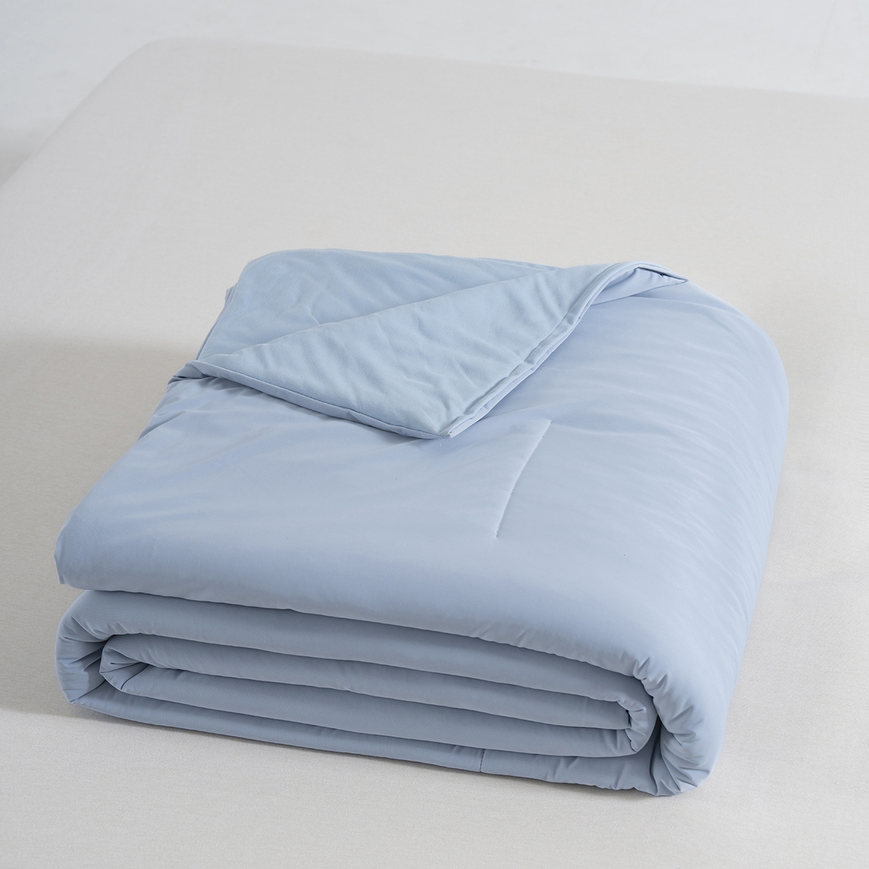 91家纺网 家纺一手货源 找家纺 棉森家纺 2026新款亚朵酒店同款深睡被双感控温被含礼盒夏被直播团购爆款夏凉被  青空灰