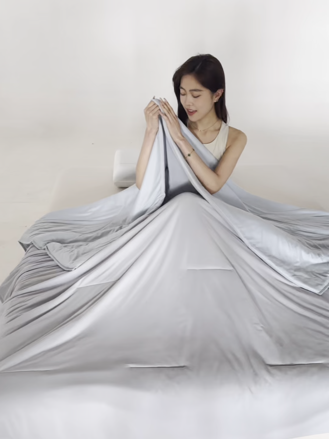 91家纺网 家纺一手货源 找家纺 棉森家纺 2026新款亚朵酒店同款深睡被双感控温被含礼盒夏被直播团购爆款夏凉被  青空灰