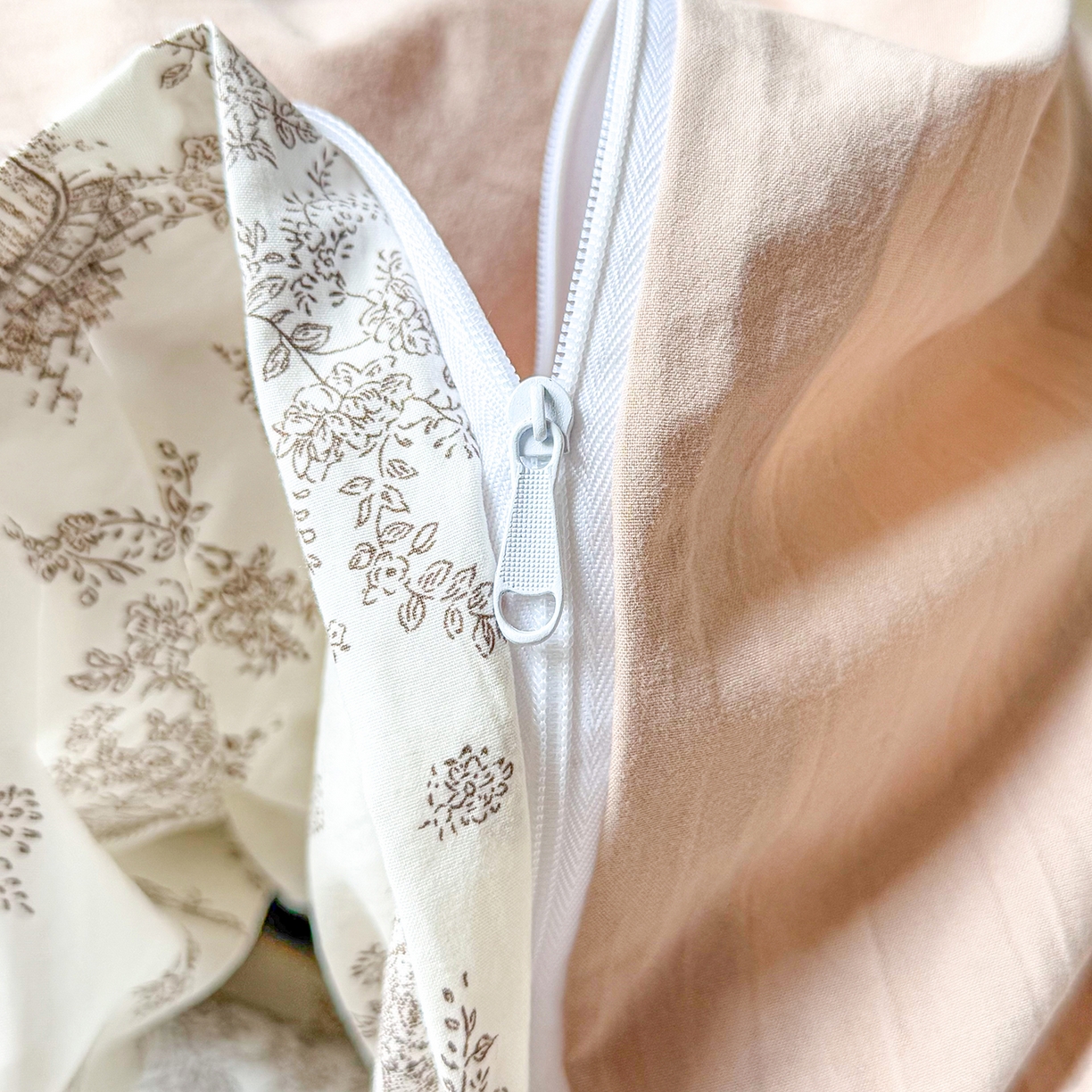 91家纺网 家纺一手货源 找家纺 铭浩家纺 2026春夏新款A类古法水洗云朵四件套 莎莉城堡