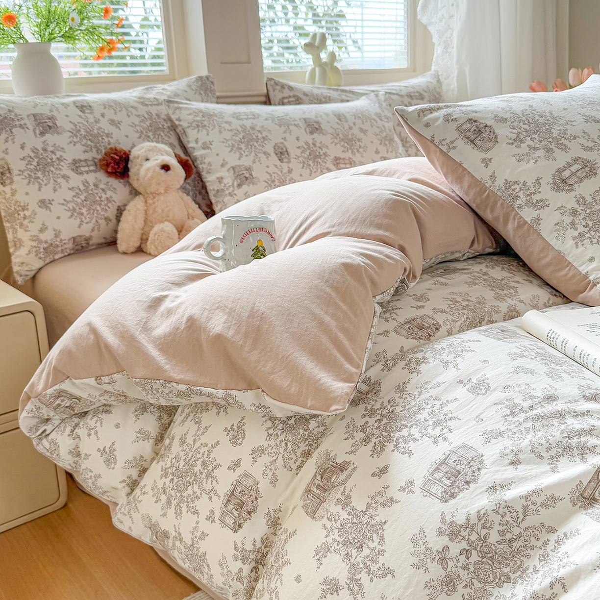 91家纺网 家纺一手货源 找家纺 铭浩家纺 2026春夏新款A类古法水洗云朵四件套 莎莉城堡