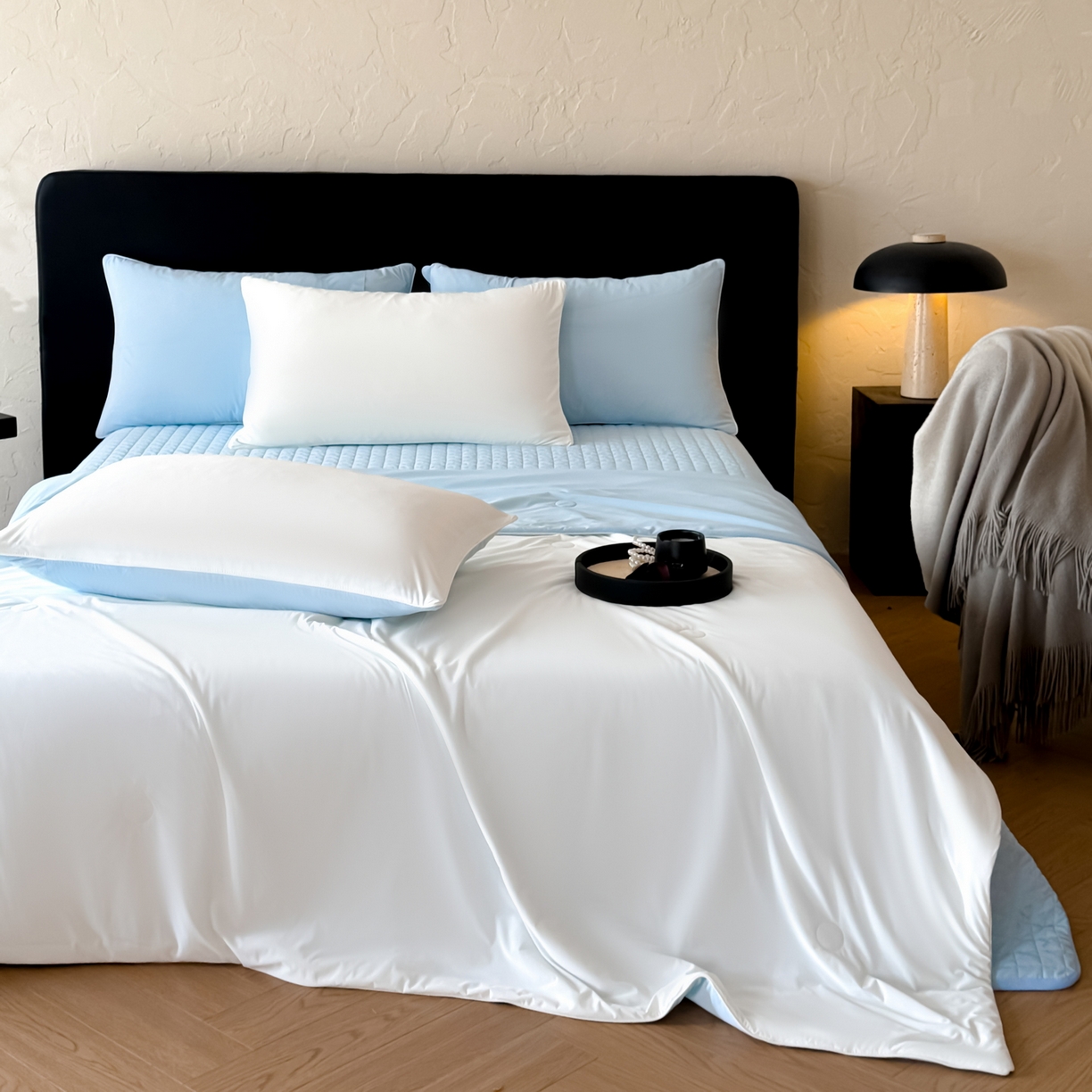 91家纺网 家纺一手货源 找家纺 （总）羚羊语家纺 2026新款仿锦氨凉感夏被床盖四件套夹棉床盖纯色轻奢凉感丝夏凉被空调冰丝云母凉感被子被芯