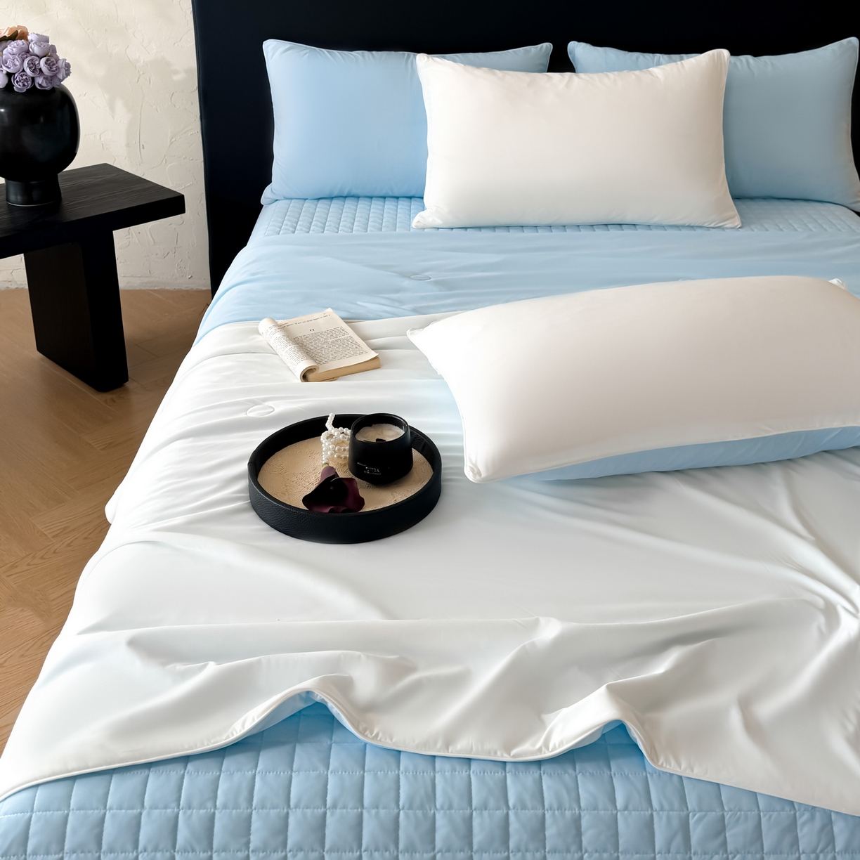 91家纺网 家纺一手货源 找家纺 羚羊语家纺 2026新款仿锦氨凉感夏被床盖四件套夹棉床盖纯色轻奢凉感丝夏凉被空调冰丝云母凉感被子被芯 云上舞白