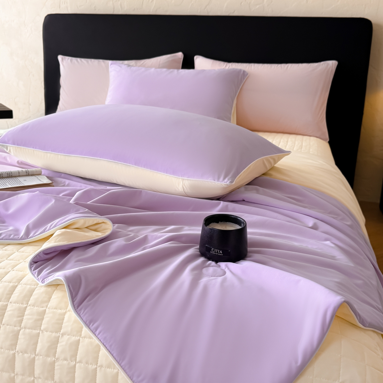 91家纺网 家纺一手货源 找家纺 羚羊语家纺 2026新款仿锦氨凉感夏被床盖四件套夹棉床盖纯色轻奢凉感丝夏凉被空调冰丝云母凉感被子被芯 紫陌柔黄