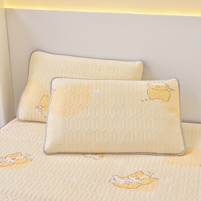 91家纺网 家纺一手货源 找家纺 佳鸿家纺 2026新款冰丝防水乳胶凉席隔尿垫姨妈垫床垫保护垫单人床双人床可机洗 防水汪汪柴犬