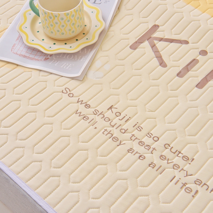 91家纺网 家纺一手货源 找家纺 佳鸿家纺 2026新款冰丝防水乳胶凉席隔尿垫姨妈垫床垫保护垫单人床双人床可机洗 防水汪汪柴犬